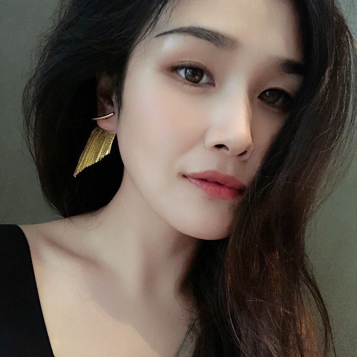 18K Heavy Metal Snake Bones Chain Line Tassel Earrings - Zambeel