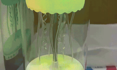 مكبر صوت بلوتوث قنديل البحر