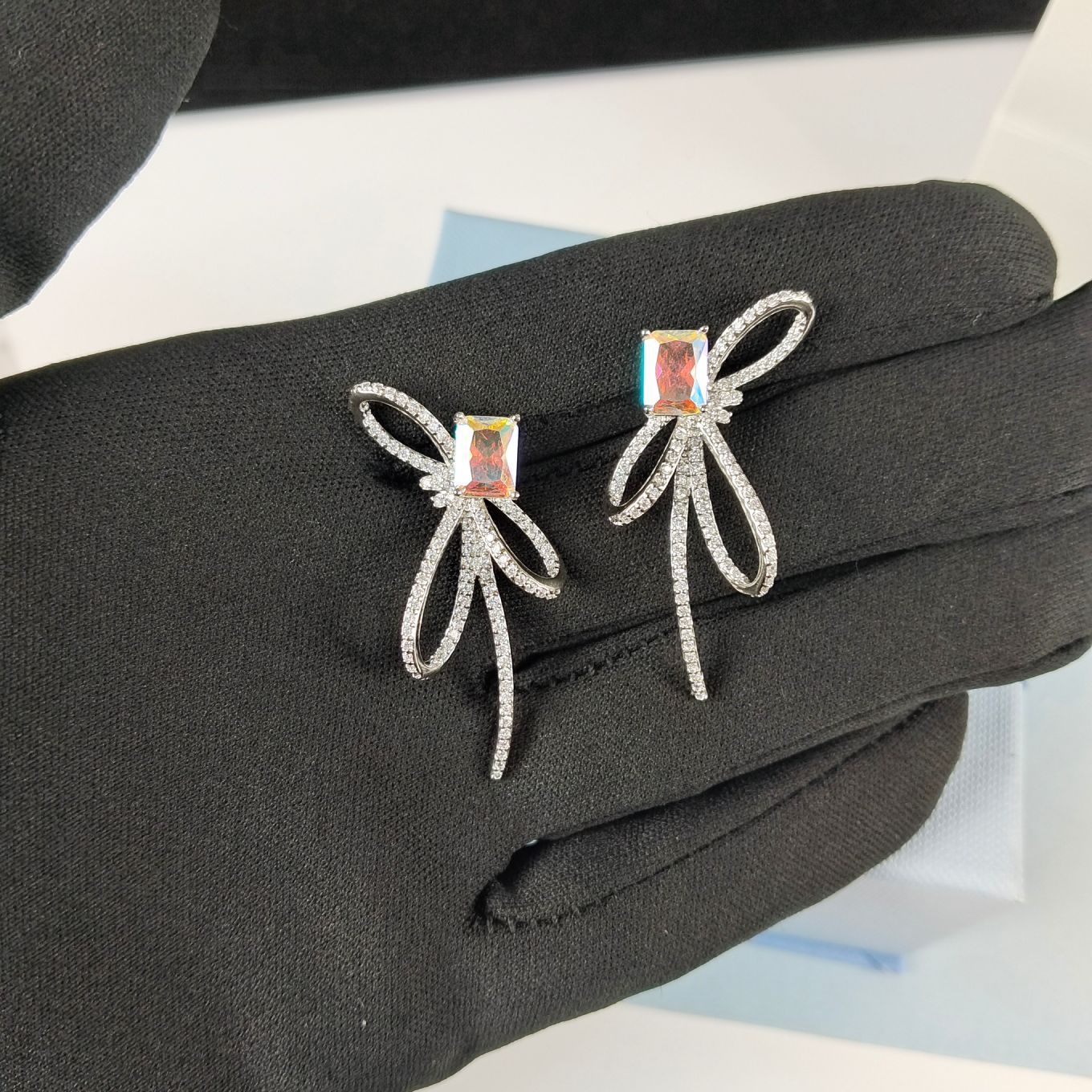 Aurora Ribbon Bow Small Sugar Cube Earrings - Zambeel