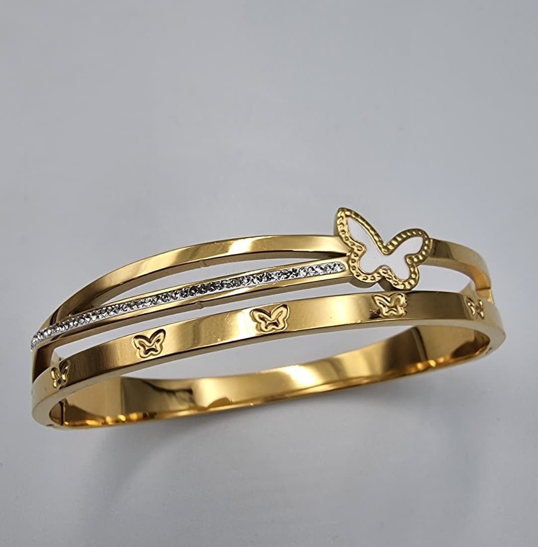 Butterfly Elegance Bangle - Zambeel