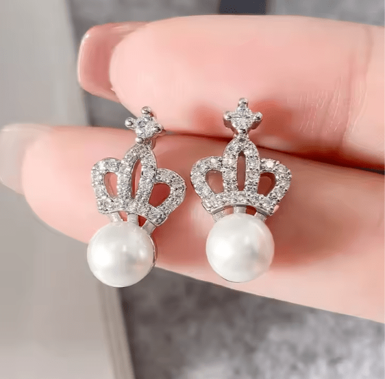 Crown Pearl Necklace Set - Zambeel