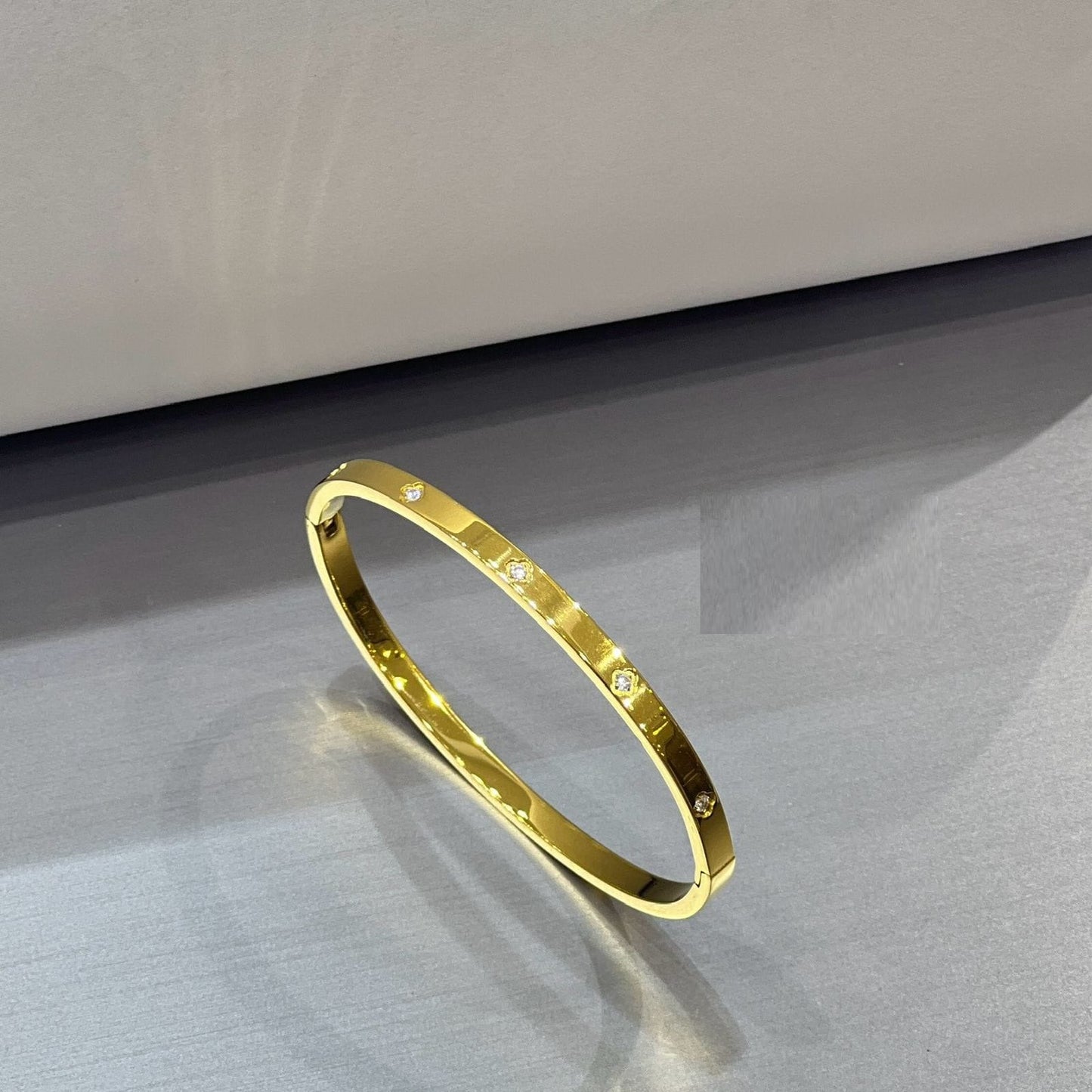 Diamond Studded Bangle - Zambeel