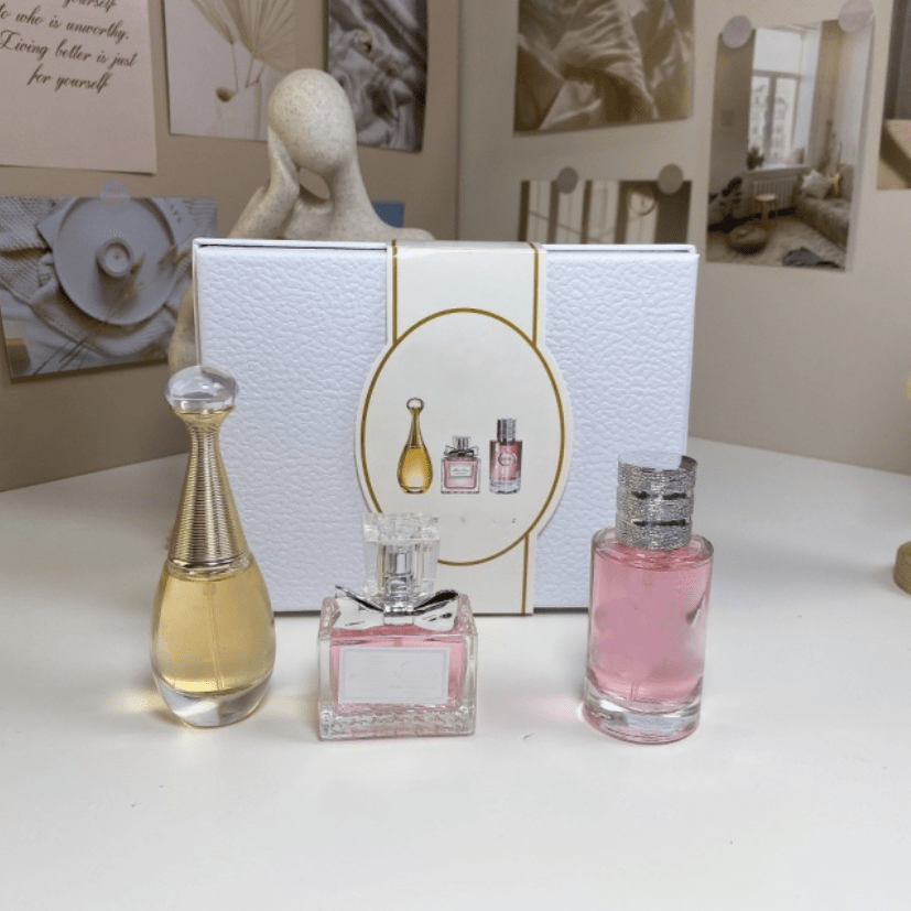 Dior - Mini Perfume Gift Set © - Zambeel