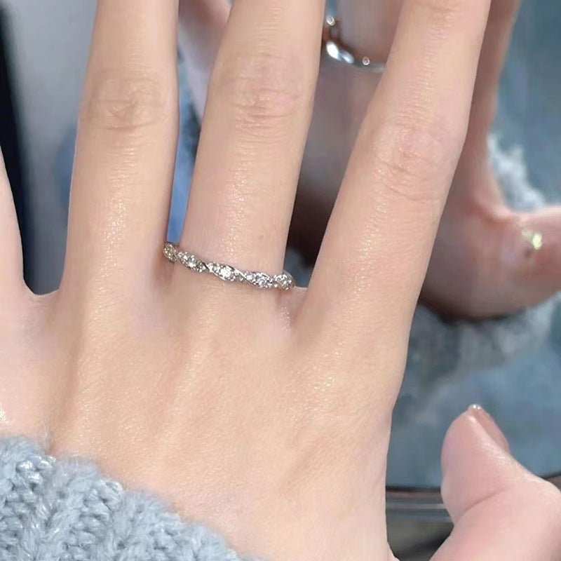 Fashion Jewelry S999 Sterling Silver Winding Love Ring - Zambeel