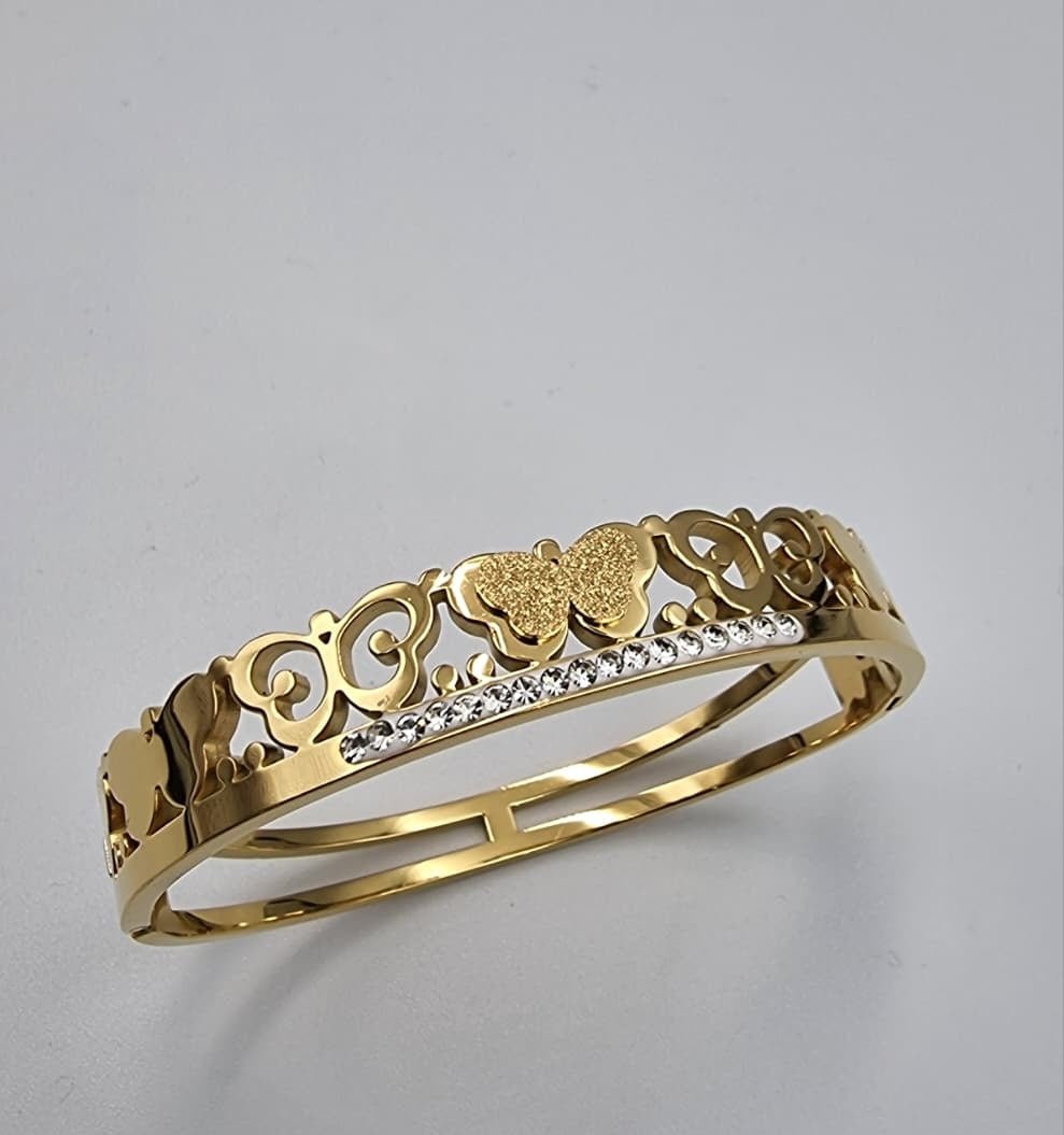 Floral Luxe Butterfly Bangle - Zambeel