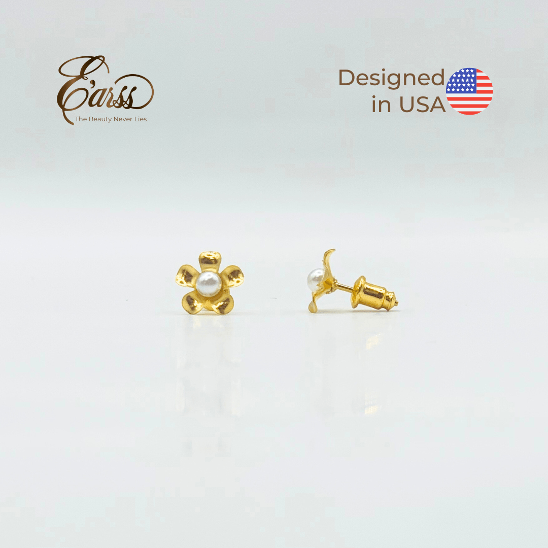 Flower with 3mm Pearl | Stainless Steel | 18K Gold Plated - Zambeel