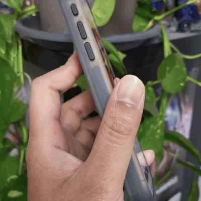 Iphone 15 Pro Max LCD Cover ©