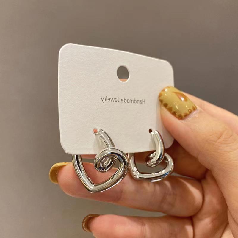 Knotted Heart Women's Earrings - Zambeel