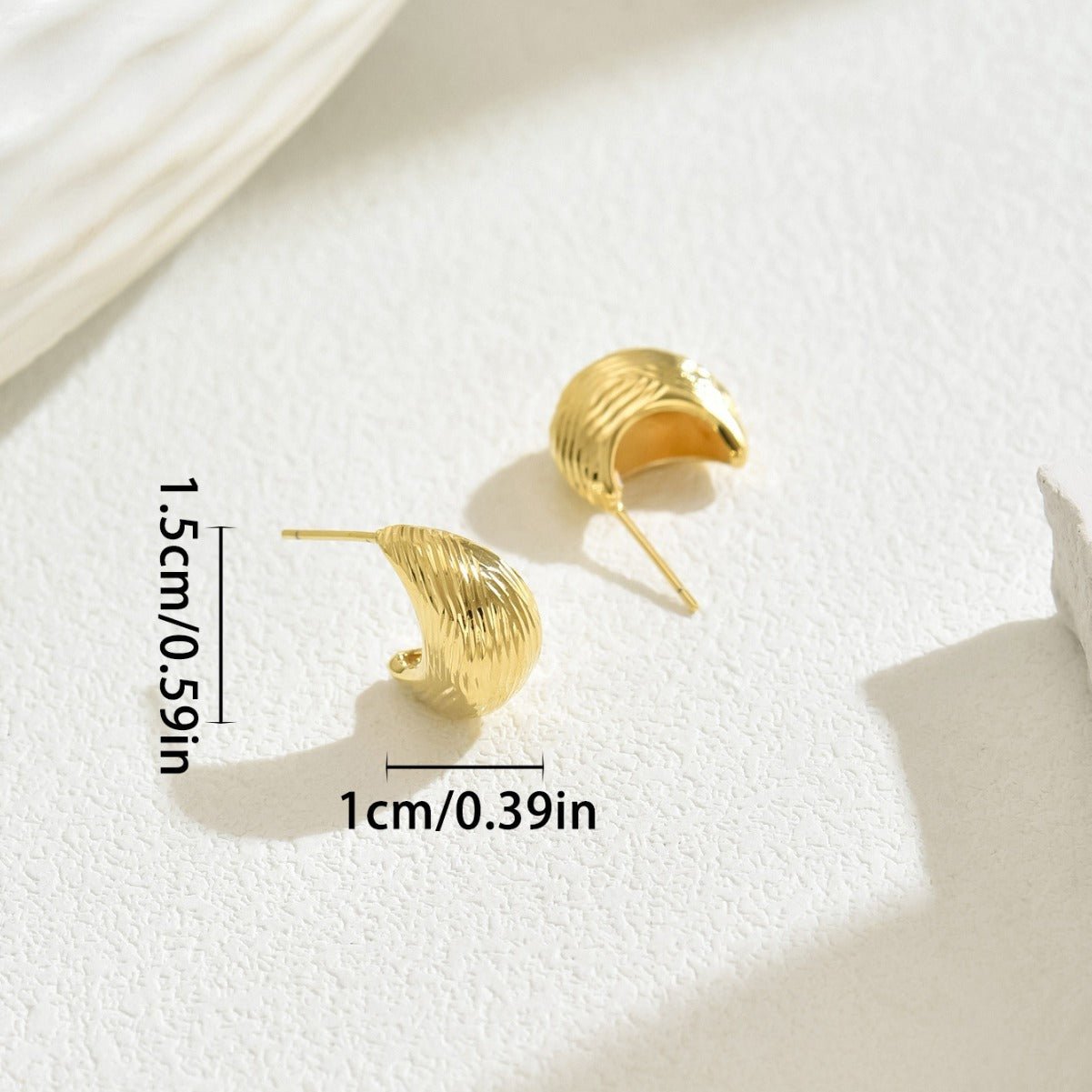 Niche Women's Ear Studs Geometric Pleated Lines - Zambeel