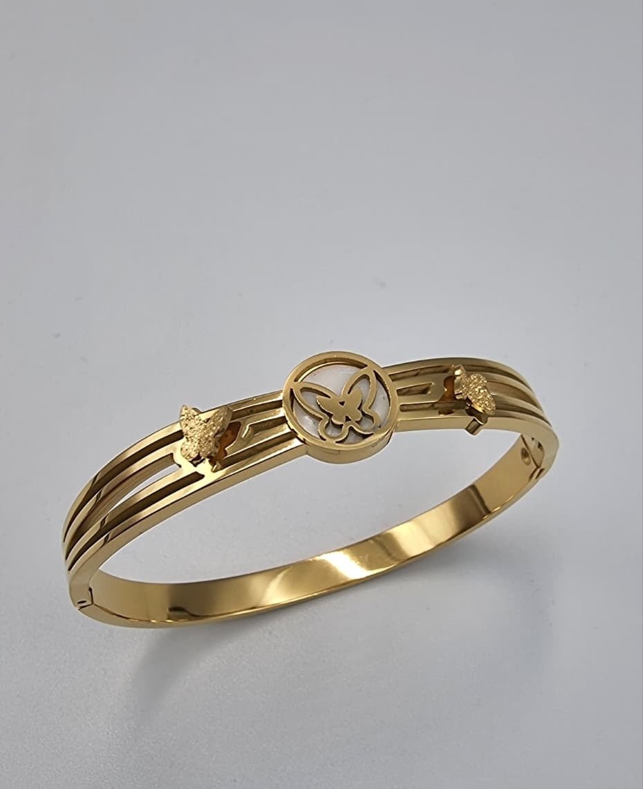 Royal Wing Butterfly Bangle - Zambeel