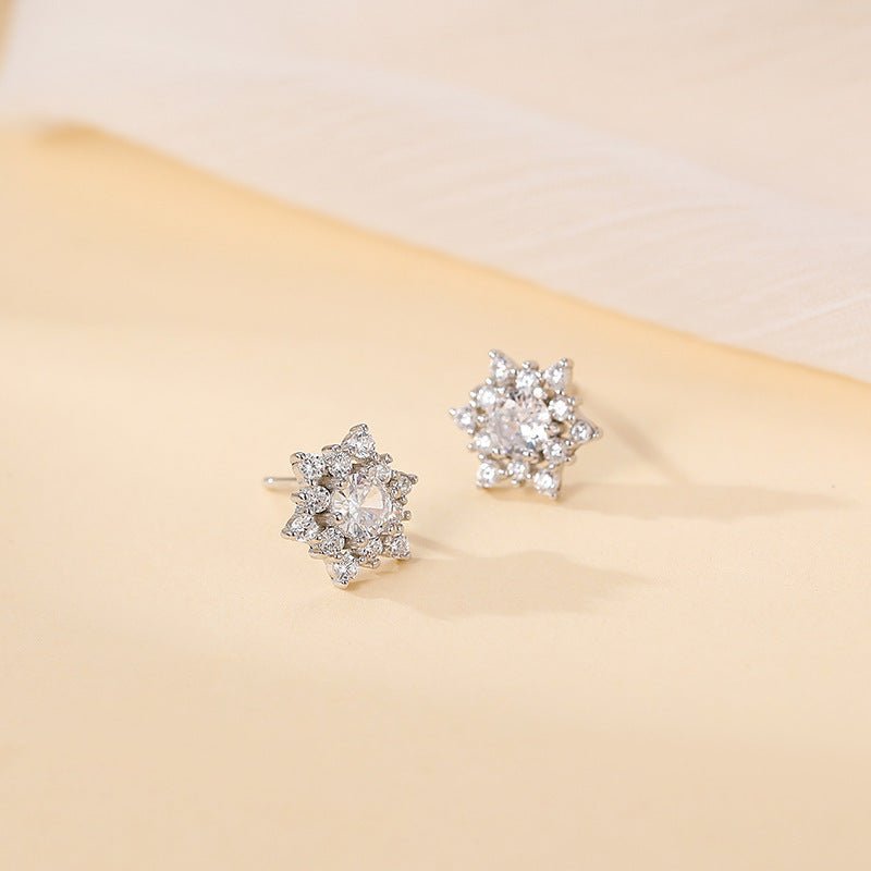 S925 Silver French Snowflake Zircon Stud Earrings - Zambeel