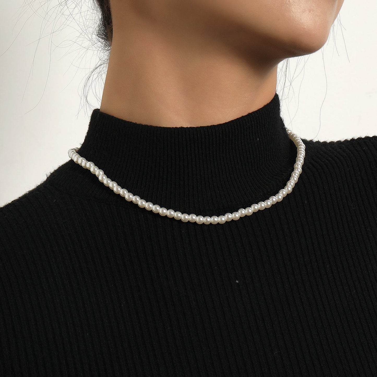 Simple Graceful Bright Pearl Necklace Women - Zambeel