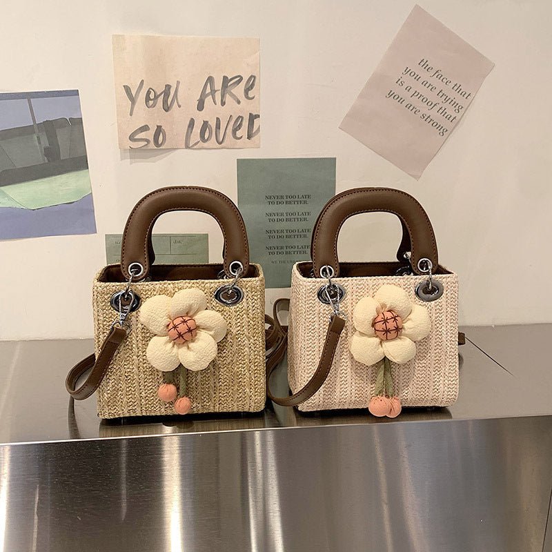 Women's Fashion Flower Weaving Straw Handbag - Zambeel