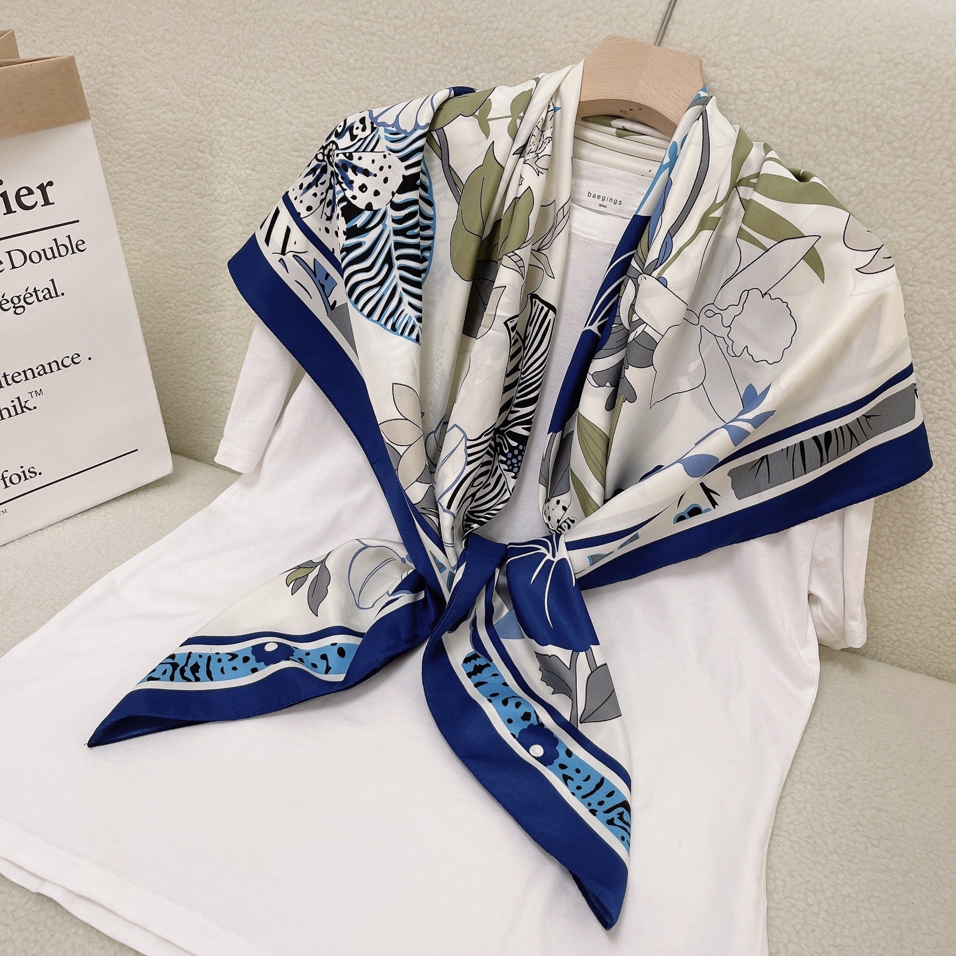 110cm Twill Floral Print Silk Scarf - Zambeel