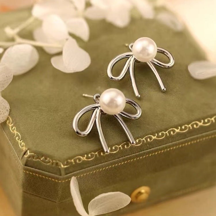 925 Sterling Silver Stud Earrings Light Luxury Shell Pearls Bow Special - interest Design - Zambeel