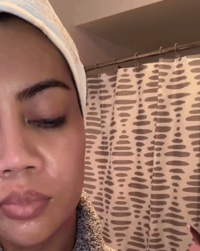 فوريفر - فرشاة تنظيف الوجه الكهربائية المصنوعة من السيليكون (الأصلية)