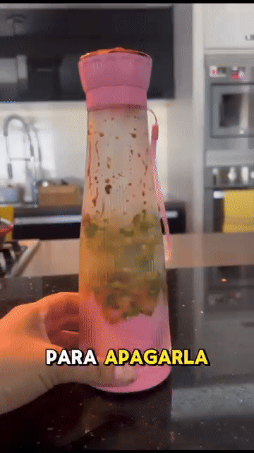 كوب عصارة من نوع التاج