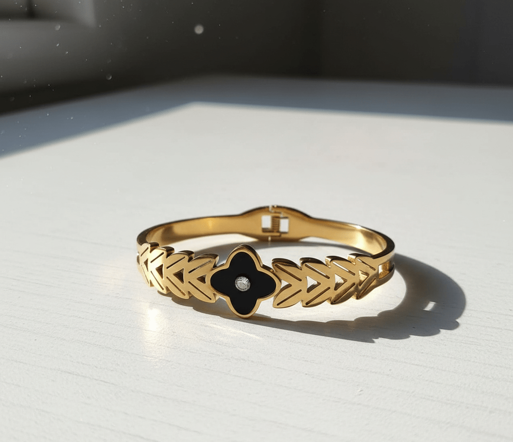 Black Petal Leaf Bangle - Zambeel