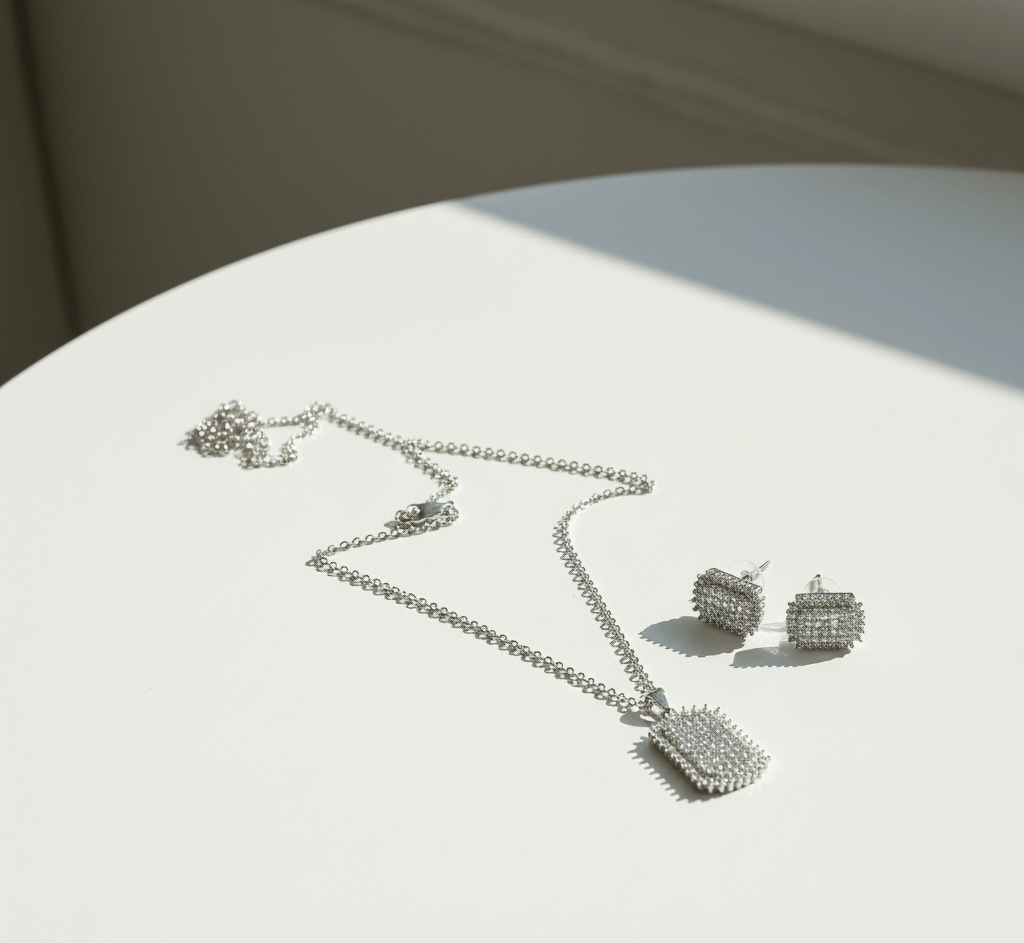 Cushion Sparkle Pendant & Stud Set - Zambeel