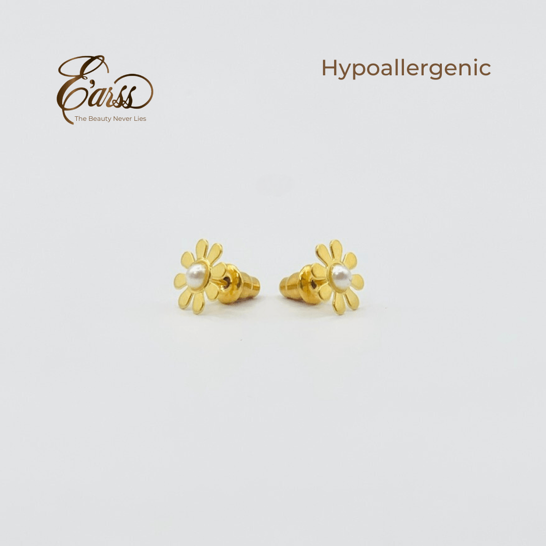 Daisy with Pearl Gold | Stainless Steel | 18K Gold Plated - Zambeel