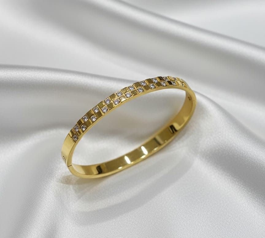 Diamond Line Classic Bangle - Zambeel