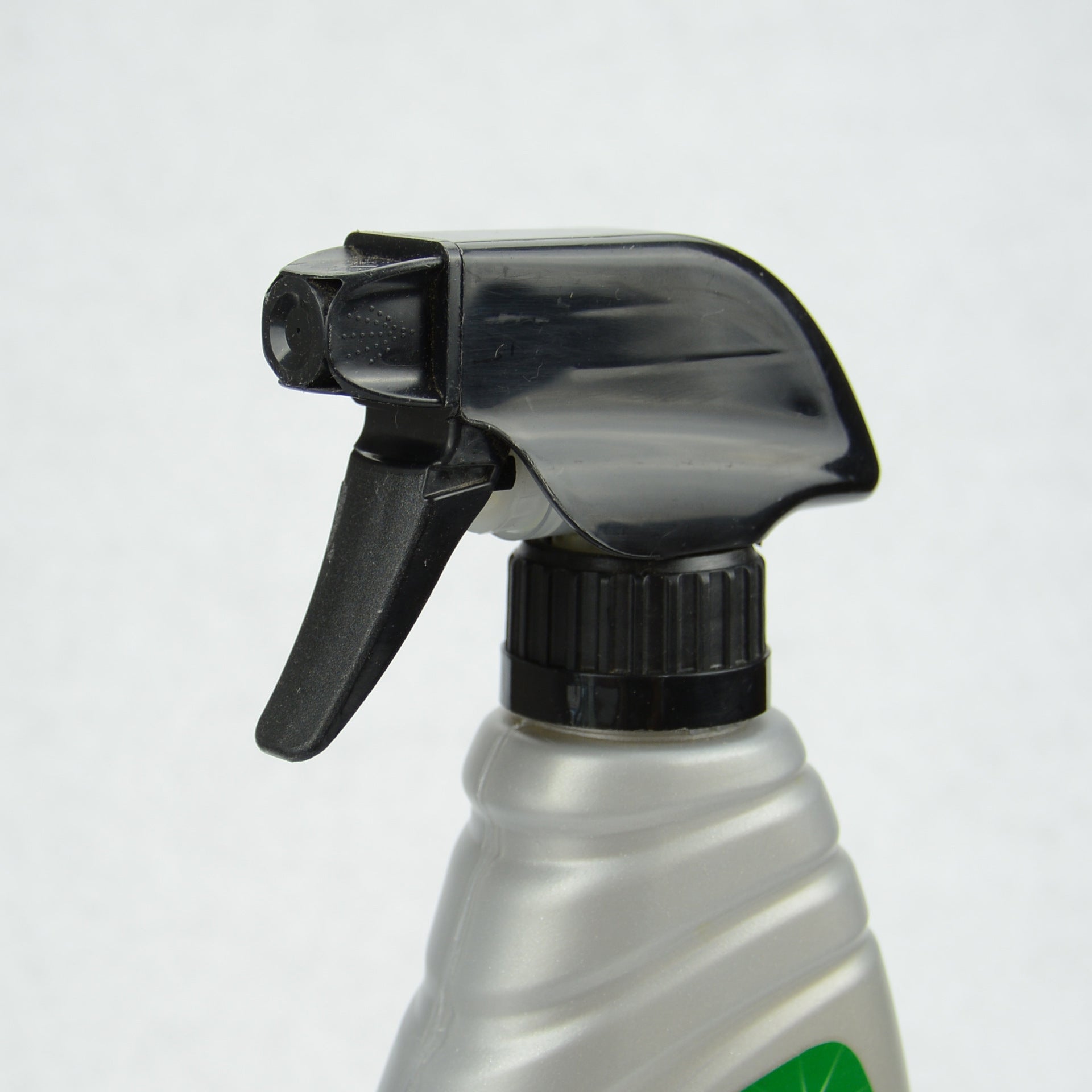 Duster Wax Polishing And Decontamination Of Automobile Paint Surface - Zambeel