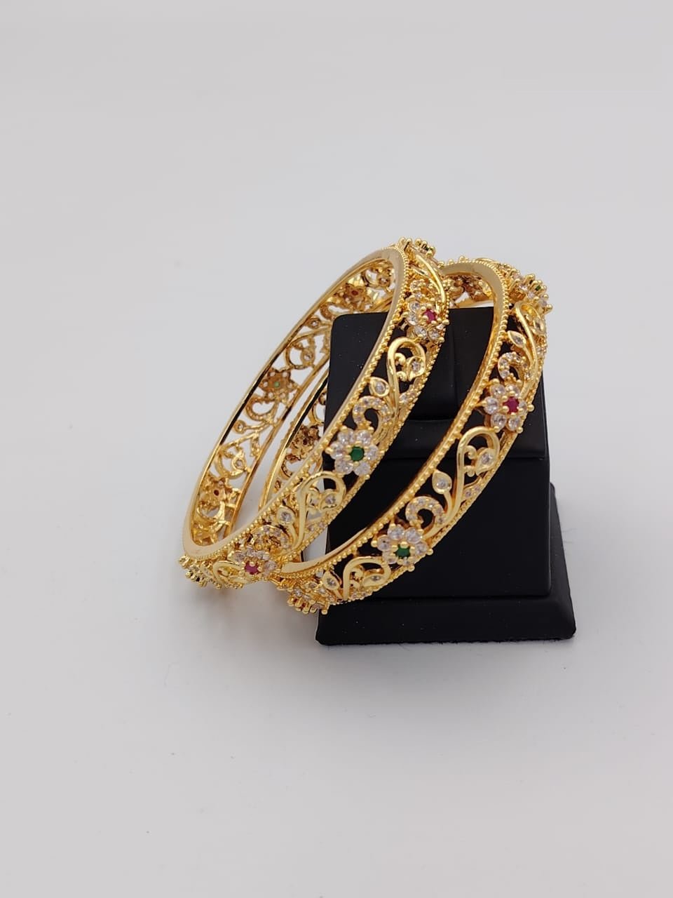 Elegant Bangles For Female - Zambeel