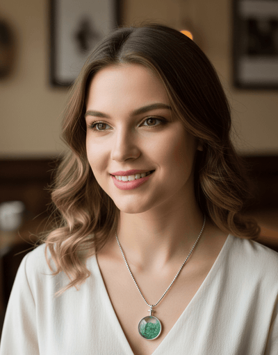 Emerald Stone Round Pendant Necklace - Zambeel