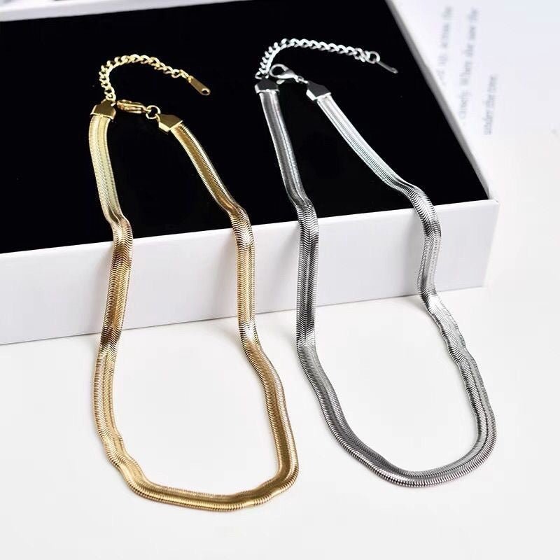 European And American Ins Fashionable Retro Simple High - grade Titanium Steel Necklace - Zambeel