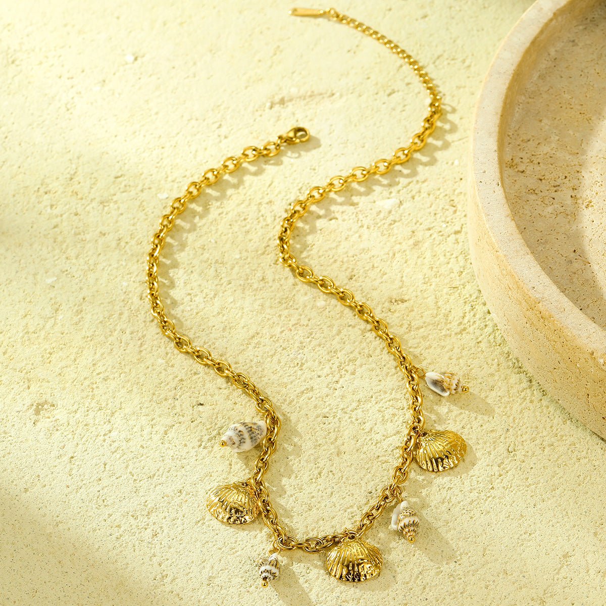 European And American Ins Summer Ocean Style 18K Gold Titanium Steel Shell Conch Necklace - Zambeel