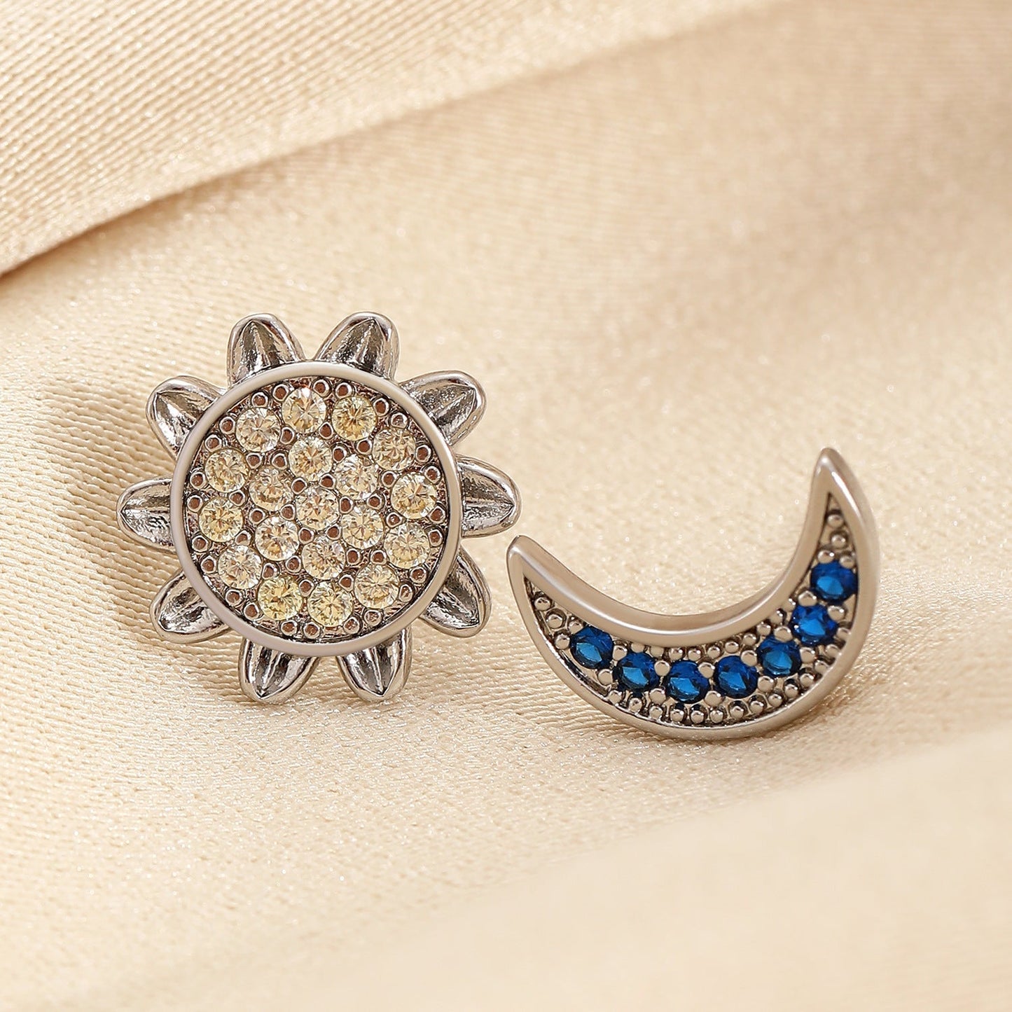 Fashion Sun And Moon Full Diamond Stainless Steel Studs - Zambeel