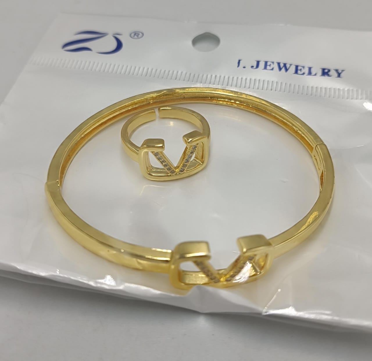 Gold - Plated Bracelet & Ring Set - Zambeel