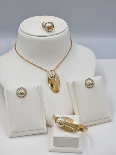 Golden Pearl Emblem Jewelry Set - Zambeel