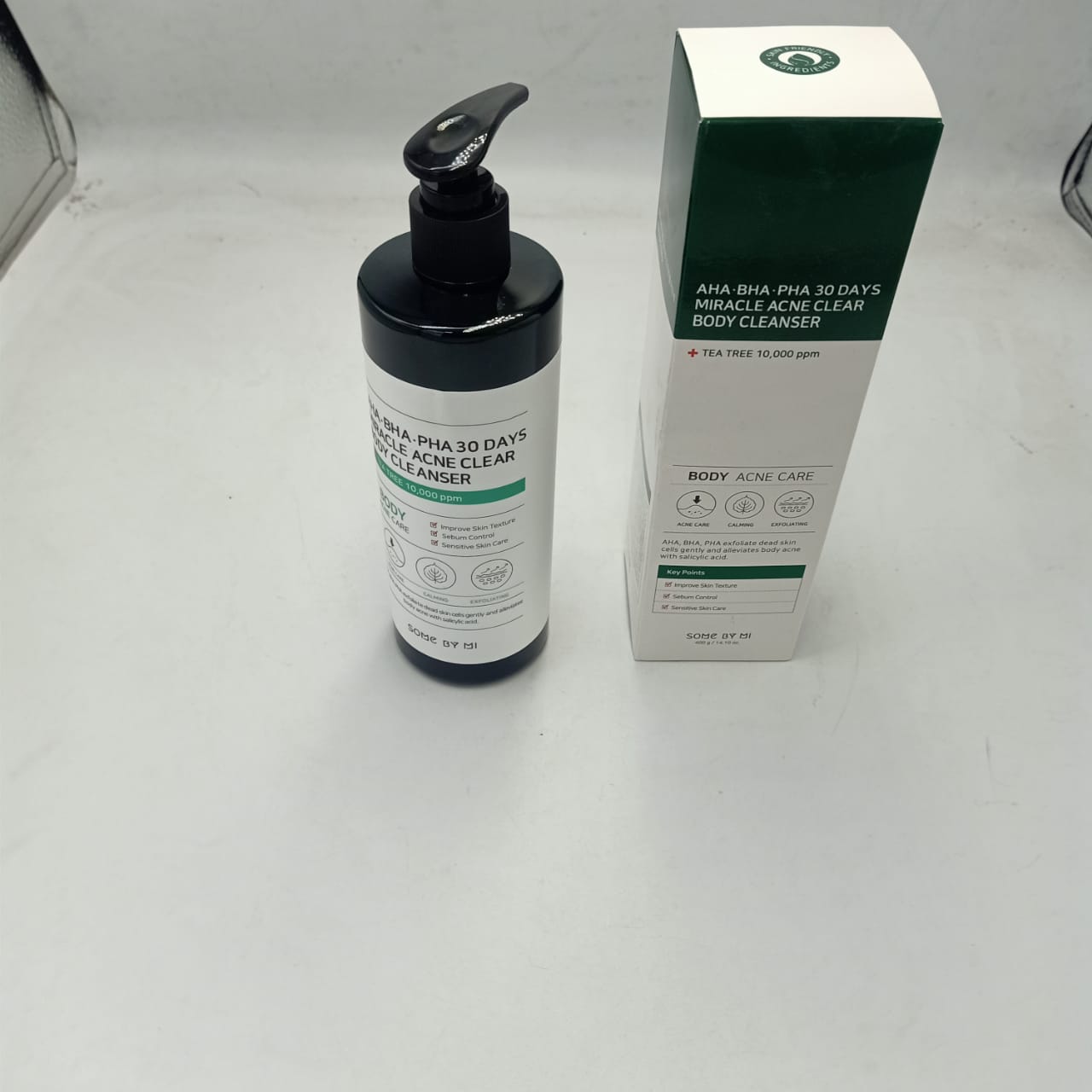 HA - BHA - PHA 30 Days Miracle Acne Clear Body Cleanser (Original) - Zambeel