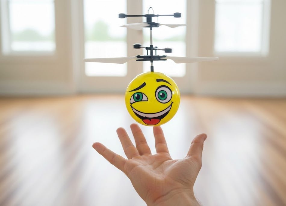 Hero Flying - Induction Emoji Flying Ball Toy - Zambeel