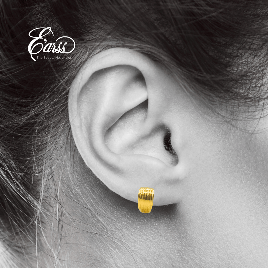 Hoop Line Gold Earring | Stainless Steel | 18K Gold Plated - Zambeel