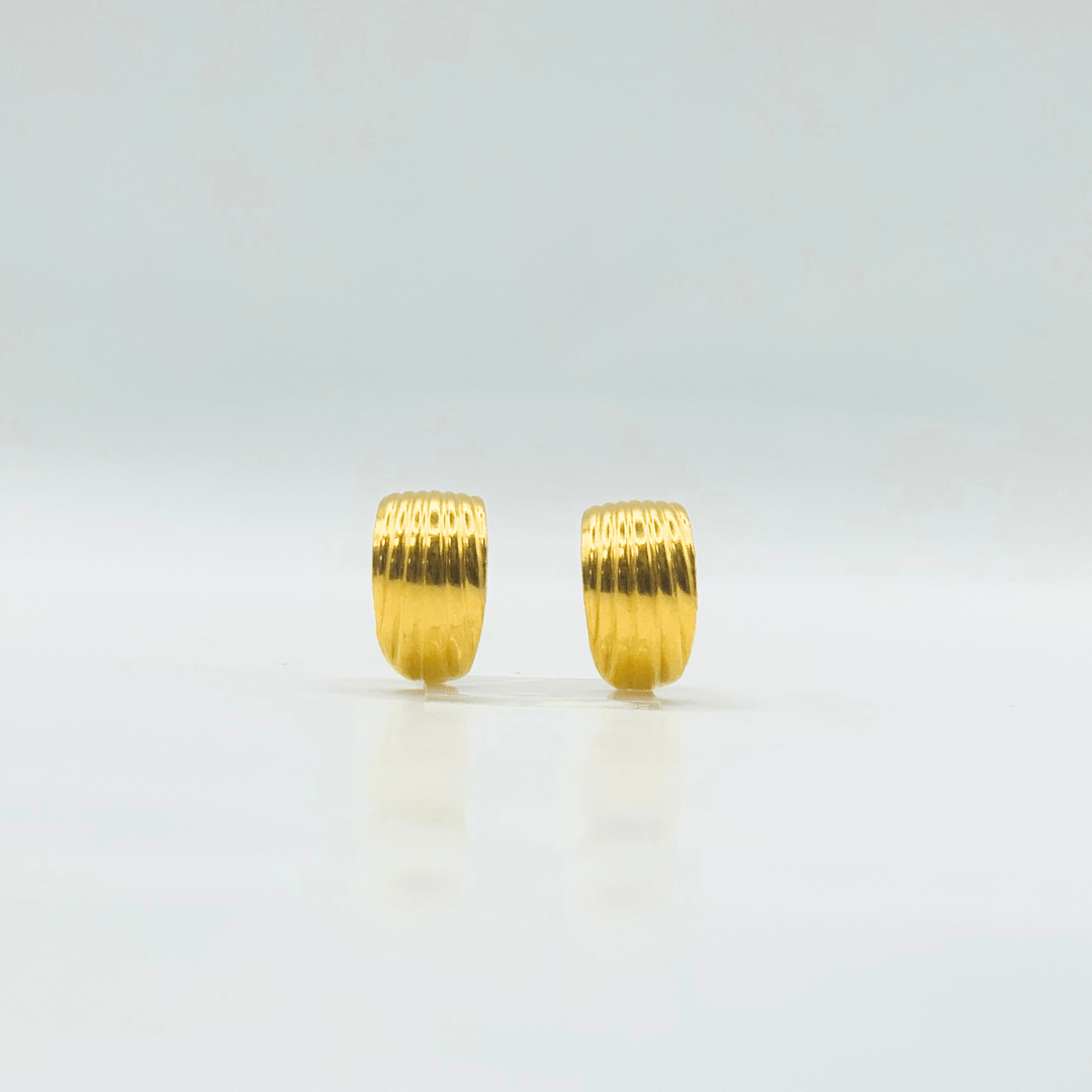 Hoop Line Gold Earring | Stainless Steel | 18K Gold Plated - Zambeel