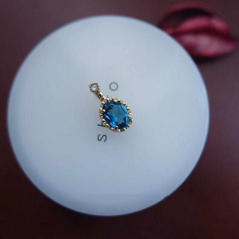 Japanese Blue Topaz Inlaid Pendant Necklace Plated 925 - Zambeel