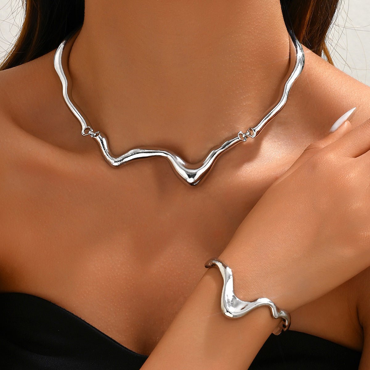 Lava Metal Twisted Design Collar Bracelet High Sense Necklace - Zambeel