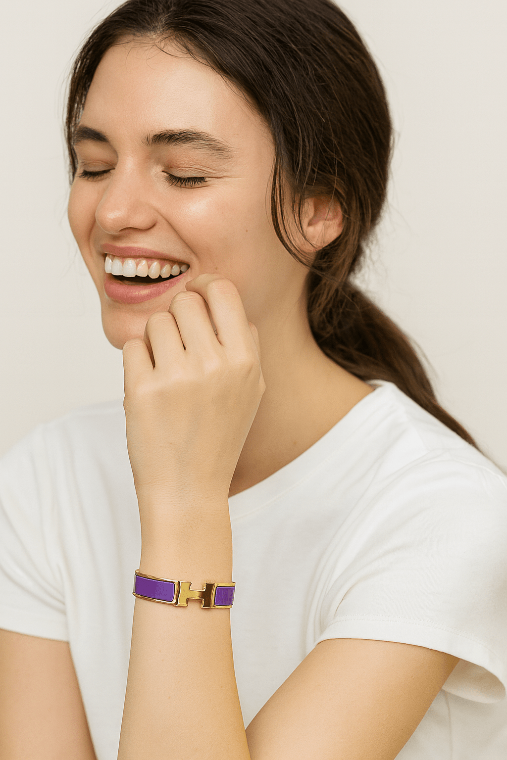 Luxury H Enamel Bracelet - Zambeel