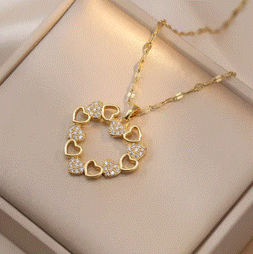 مجموعة قلادة على شكل قلب من الزركون