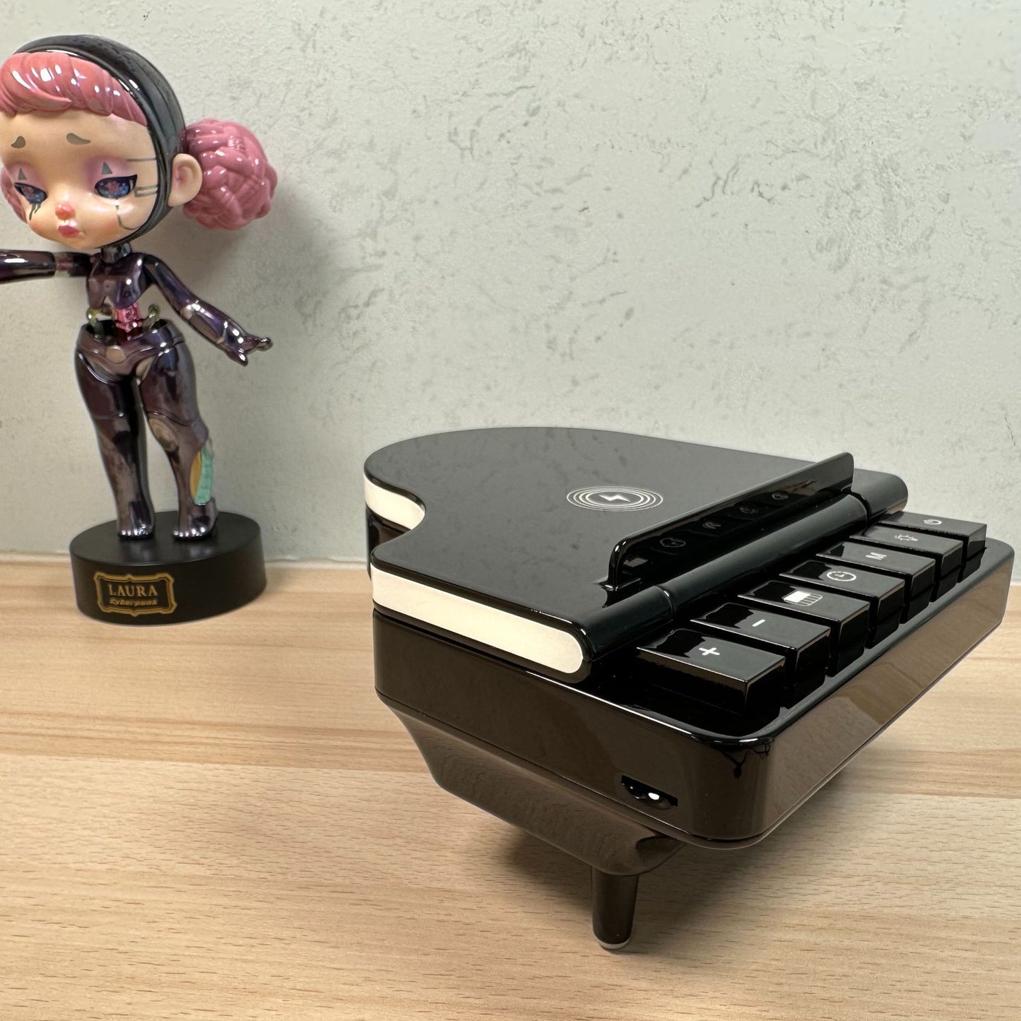 Multi - function Bluetooth Speaker 3 In 1 Wireless Charger With Mobile Phone Holder - Zambeel