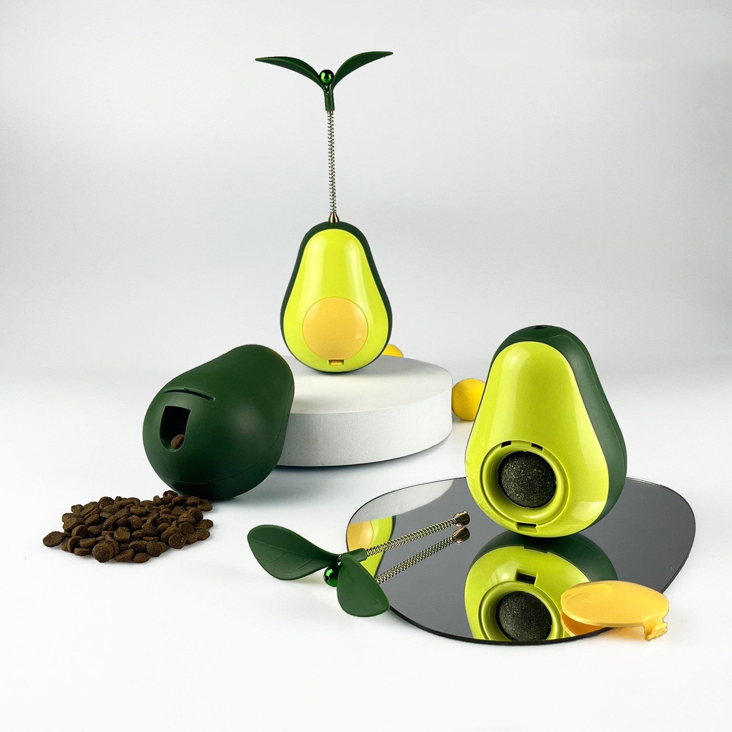 Multifunctional Food Leakage Toy Tumbler Avocado Cat Toy - Zambeel