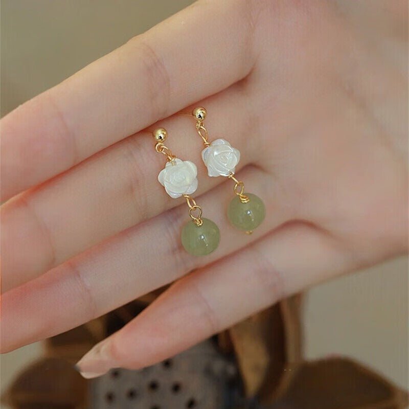 Natural Fritillary Hetian Jade Ear Studs White Lip Shell Flowers - Zambeel