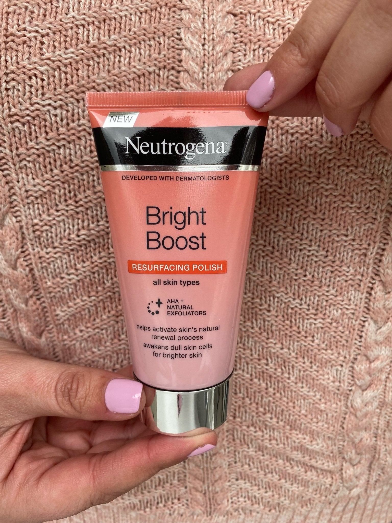 Neutrogena - Bright Boost Resurfacing Polish - Zambeel