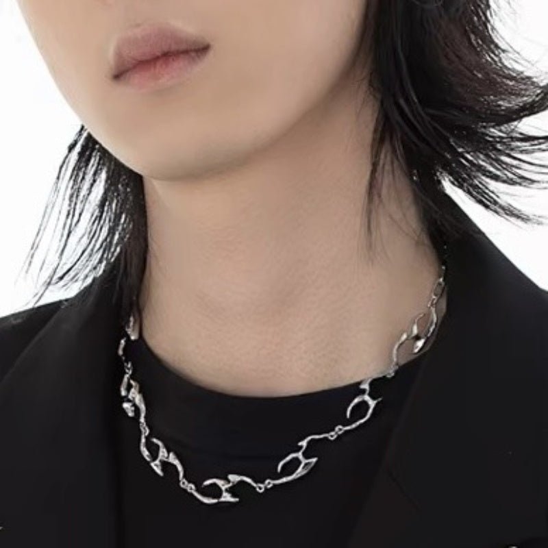 New Irregular Shaped Metal Necklace - Zambeel