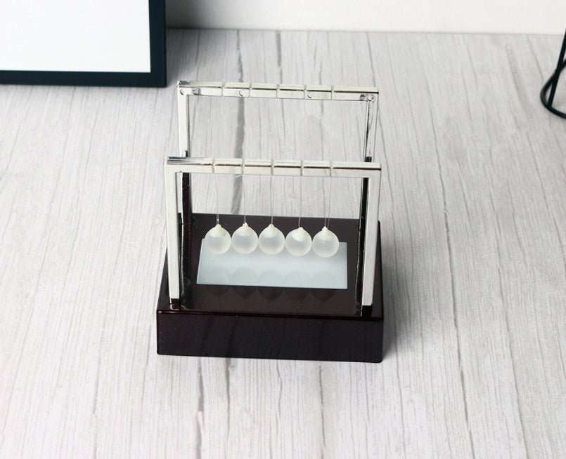 Newtons Cradle LED Light Up Kinetic Energy Home Office Science Toys Home Decor - Zambeel