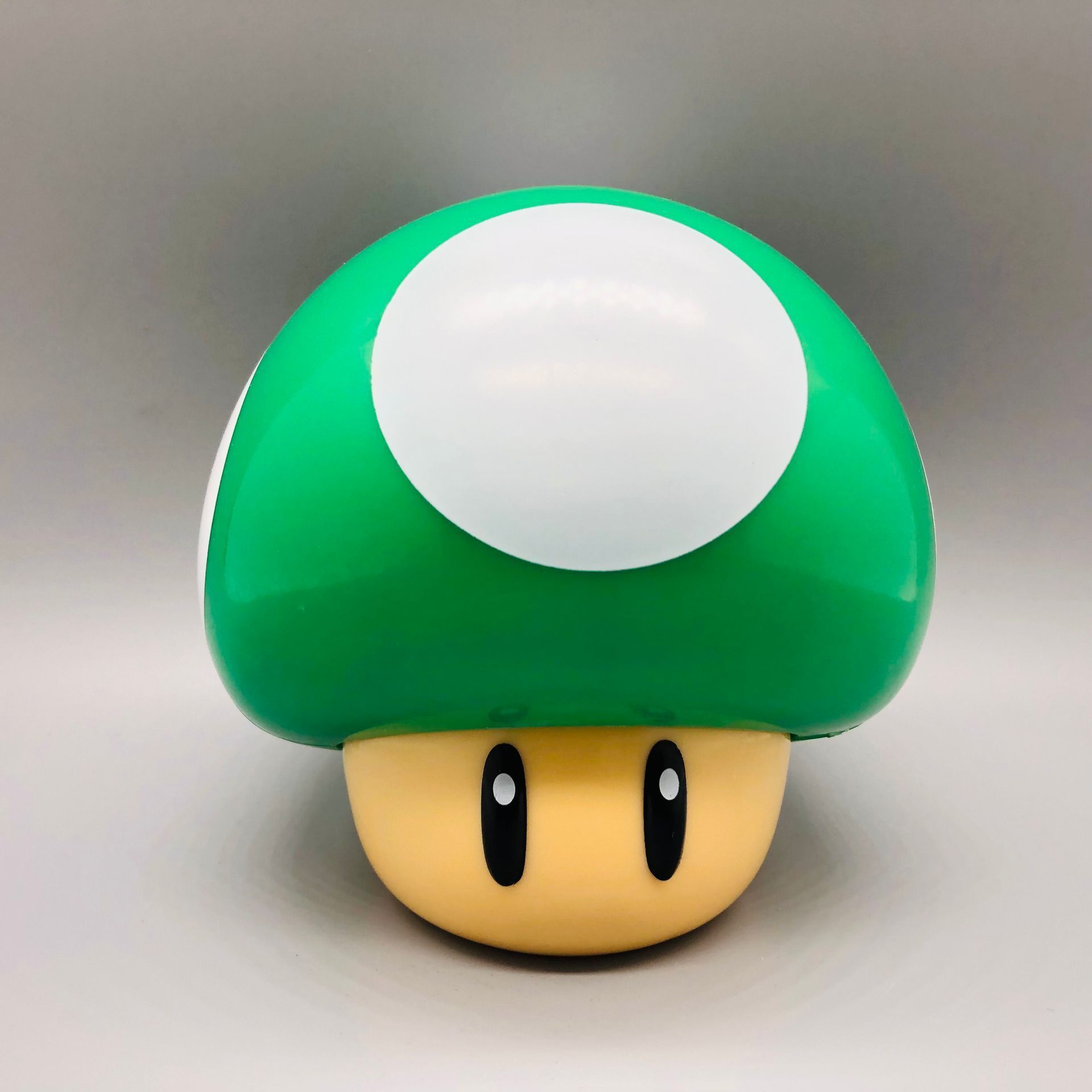 Nostalgic And Lovely Mushroom Night Light - Zambeel