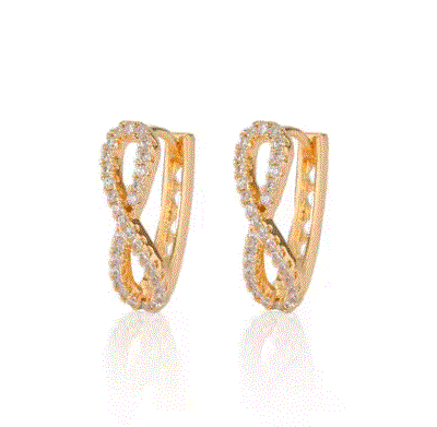 قرط نسائي مكعب