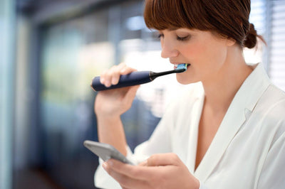 Oraimo - Smart Electric Tooth Brush (Original) © - Zambeel